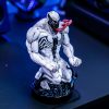 Marvel Anti-Venom telefon- és kontrollertartó, 20 cm