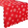Karácsonyi asztali terítő piros alapon hópelyhes mintával – 185×35 cm, Ruhhy