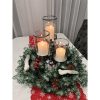 Havas hatású karácsonyi koszorú – 45 cm, tobozokkal és bogyókkal díszítve, Ruhhy