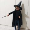 Varázsló jelmez – 4 részes szett: köpeny, kalap, varázspálca és szemüveg, Kruzzel