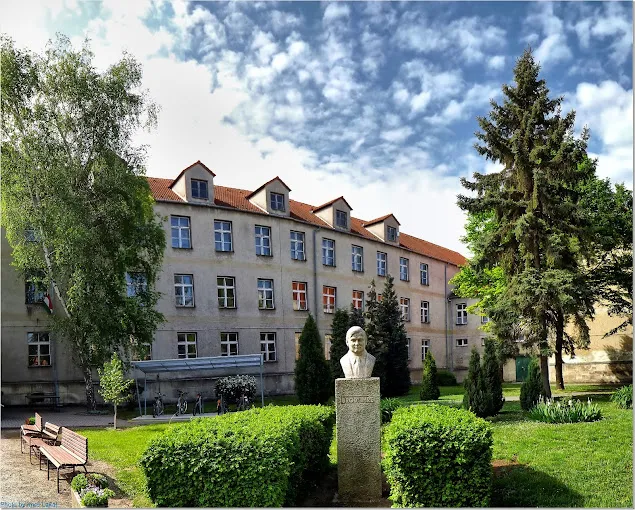 Ajkai Bródy Imre Gimnázium
